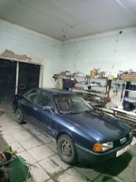Седан Audi 80 1989 года, 100000 рублей, Ишим