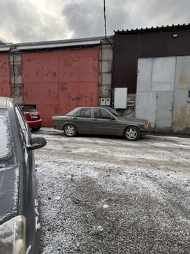  Mercedes-Benz 190 1988 , 392000 , 