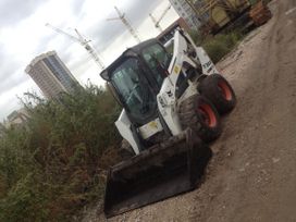 - Bobcat S650 2013 , 3300000 , 