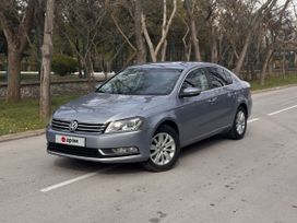  Volkswagen Passat 2011 , 1000000 , 