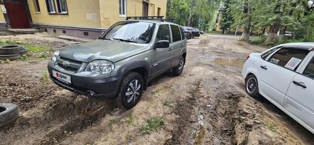 SUV   Chevrolet Niva 2014 , 550000 ,  