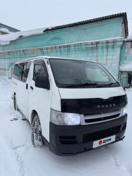    Toyota Hiace 2006 , 950000 , 