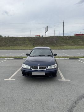 Седан Nissan Sunny 2001 года, 350000 рублей, Омск