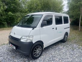    Toyota Town Ace 2010 , 880000 , 