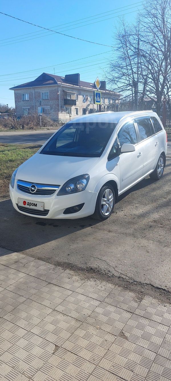    Opel Zafira 2013 , 990000 , 