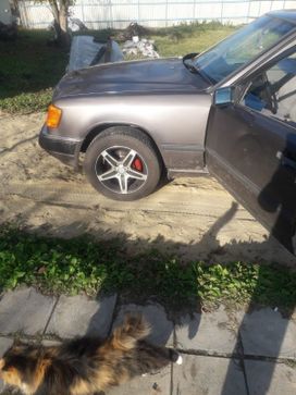  Mercedes-Benz E-Class 1988 , 365000 , 