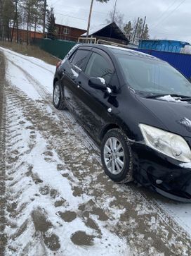  Toyota Auris 2006 , 700000 , 