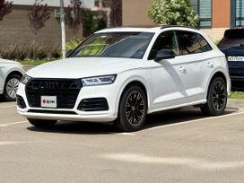 SUV   Audi Q5 2017 , 2990000 , 