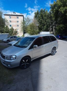    Nissan Liberty 1999 , 240000 , 