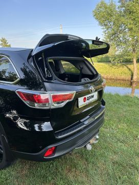SUV   Toyota Highlander 2014 , 2350000 , 