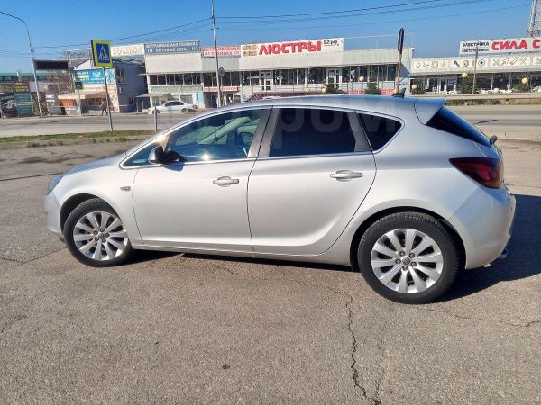  Opel Astra 2011 , 710000 , 