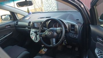    Toyota Wish 2004 , 945000 , 