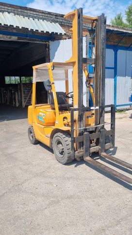   Mitsubishi FG25 2010 , 750000 , 