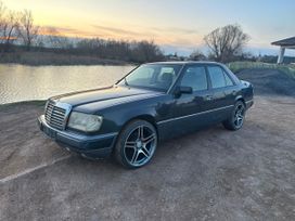  Mercedes-Benz E-Class 1992 , 150000 , 