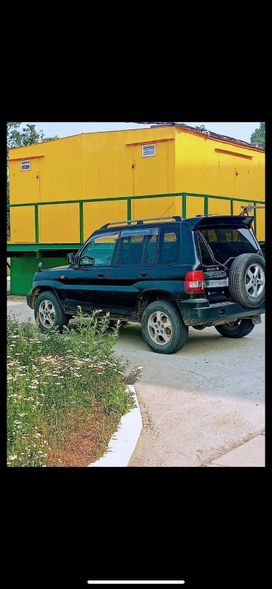 SUV   Mitsubishi Pajero iO 1999 , 300000 ,  