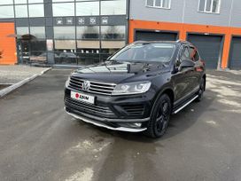 SUV   Volkswagen Touareg 2015 , 3350000 , 