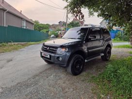  3  Mitsubishi Pajero 2007 , 2150000 , 