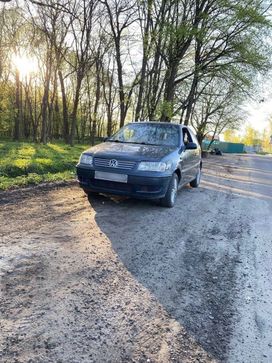  3  Volkswagen Polo 2000 , 190000 , 