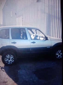 SUV   Chevrolet Niva 2011 , 400000 , 