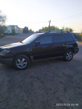 SUV   Mitsubishi Outlander 2002 , 550000 , 