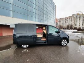   Hyundai Staria 2022 , 4950000 , -