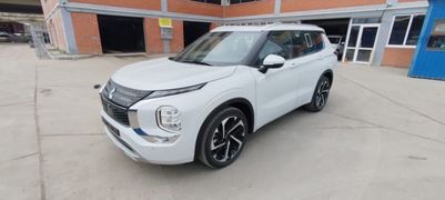 Mitsubishi Outlander, 2024