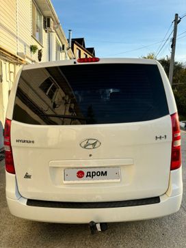    Hyundai H1 2011 , 2800000 , 