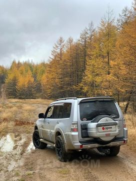 SUV   Mitsubishi Pajero 2012 , 1750000 , -