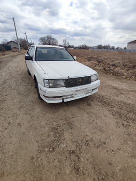  Toyota Crown 1997 , 300000 , 