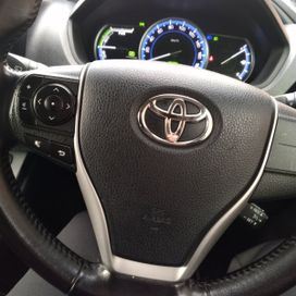    Toyota Voxy 2015 , 1949000 , 