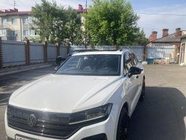 SUV   Volkswagen Touareg 2019 , 5800000 , 