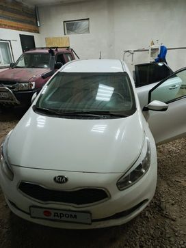  Kia Ceed 2015 , 900000 , -