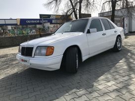  Mercedes-Benz E-Class 1993 , 450000 , 