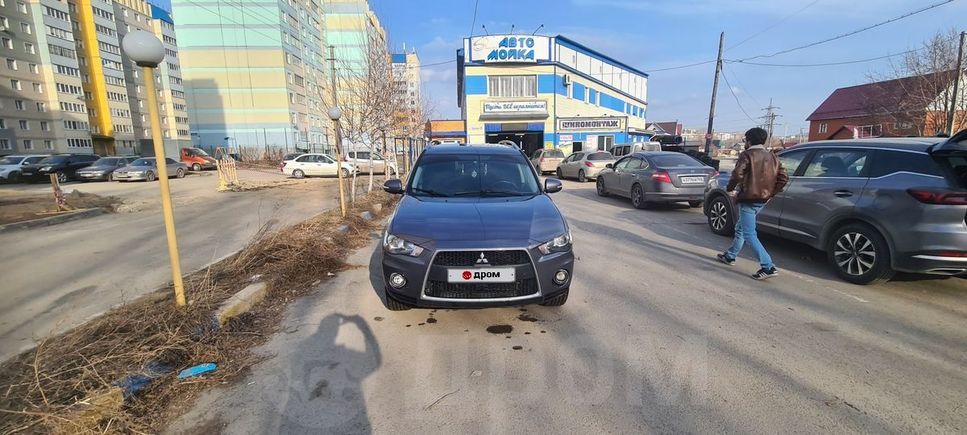 SUV   Mitsubishi Outlander 2010 , 1450000 , 