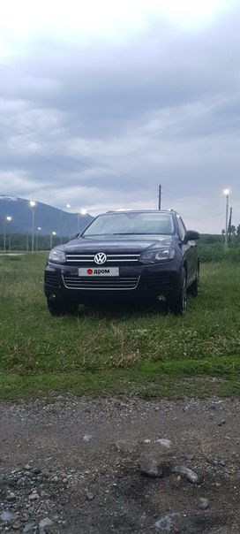 SUV   Volkswagen Touareg 2013 , 2500000 , 