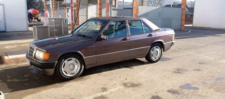  Mercedes-Benz 190 1992 , 800000 , 