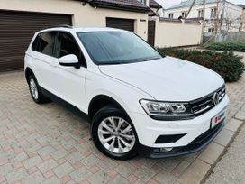 SUV   Volkswagen Tiguan 2019 , 2217000 , 