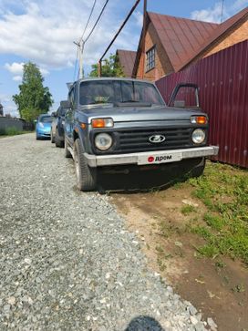 SUV    4x4 2131  2009 , 320000 , 