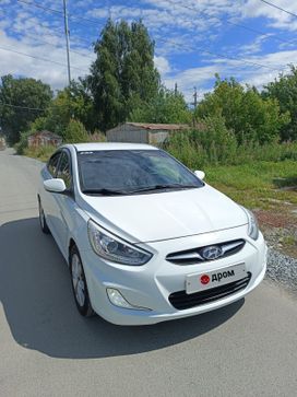  Hyundai Solaris 2013 , 890000 , 