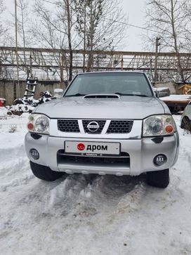  Nissan NP300 2012 , 950000 , 