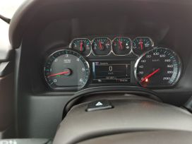 SUV   Chevrolet Tahoe 2015 , 4000000 ,  