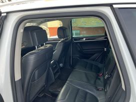 SUV   Volkswagen Touareg 2013 , 3000000 , 