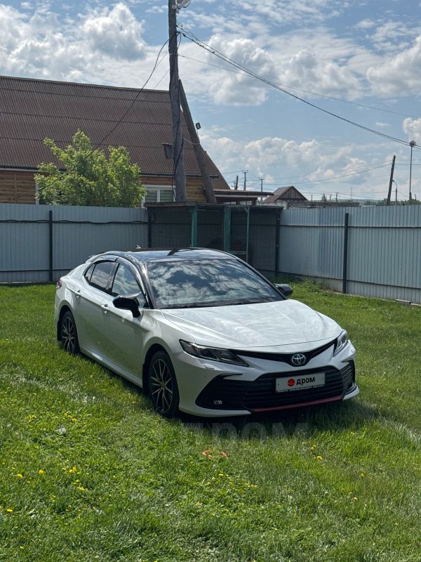  Toyota Camry 2021 , 3200000 , 