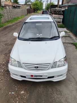    Toyota Gaia 2000 , 620000 , 