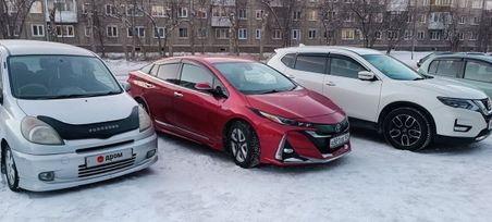  Toyota Prius PHV 2017 , 2000000 , 