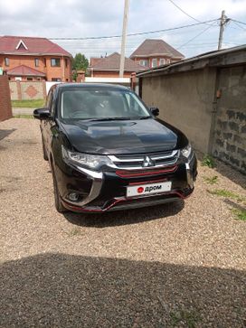SUV   Mitsubishi Outlander 2015 , 2200000 , 