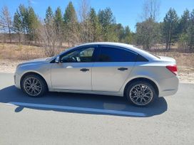  Chevrolet Cruze 2013 , 900000 , 