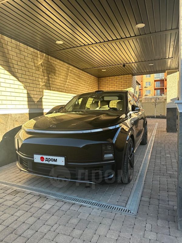 SUV   Li L9 2024 , 8000000 , 