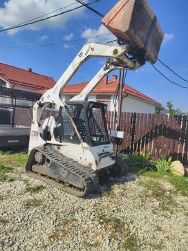 - Bobcat T300 2008 , 3350000 , 