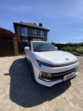SUV    3 2023 , 1000000 , 